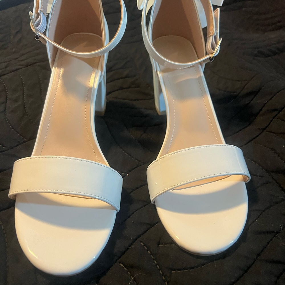 Elegant white patent leather  Ankle Strap Heels with back bows